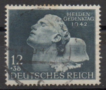 Michel Nr. 812, Heldengedenktag gestempelt.